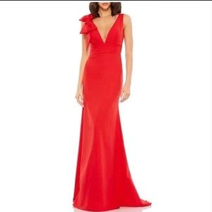 MAC DUGGAL Bow Shoulder V-Neck Gown